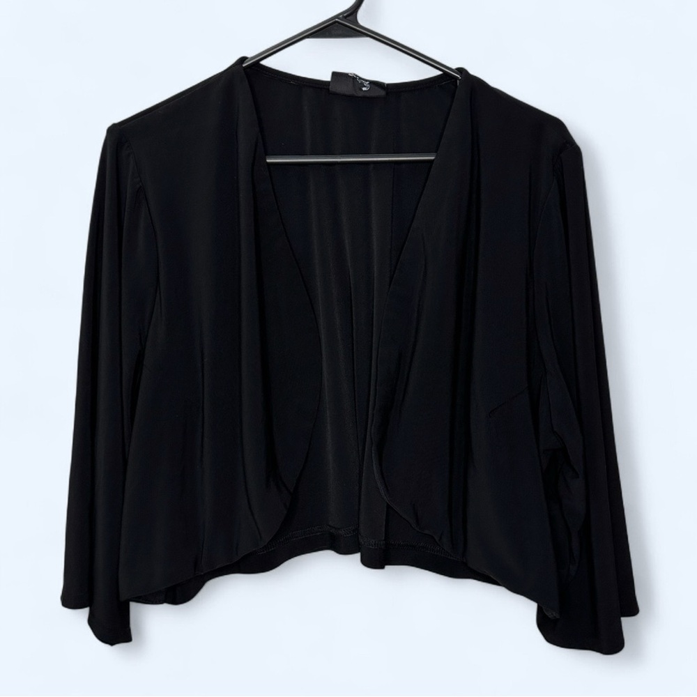 Maggie Barnes Shrug in Black, Cropped, 3/4 Sleeves, Evening